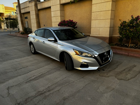 Riyadh, Vehicles, Cars & Trucks , SAR 51000,  Nissan Altima,  2020,  Automatic,  199600 KM,