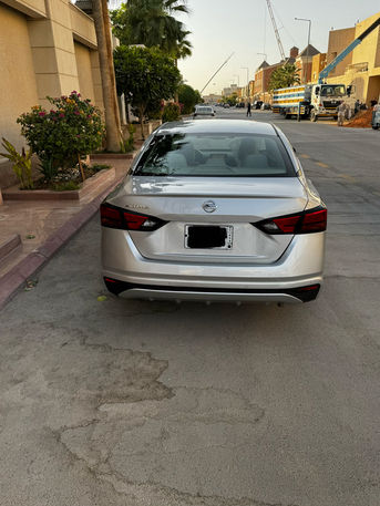 Riyadh, Vehicles, Cars & Trucks , SAR 51000,  Nissan Altima,  2020,  Automatic,  199600 KM,