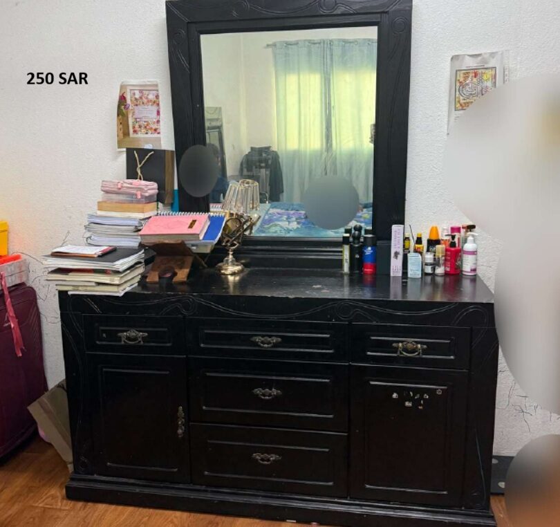 Jubail, Household Items, SAR 350,  300 SAR Bedroom Furniture Set For Sale