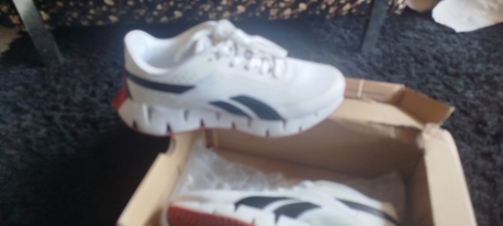 Umm Al Hassam, Clothing & Accessories, BHD 30,  Reebok Zig Dynamica - Hombre