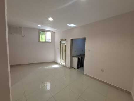 Salmaniya, Apartments, Flats, Houses & Villas, BHD 150/month,  Studio,  Semi-Furnished Studio Flat For Rent In Salmaniya