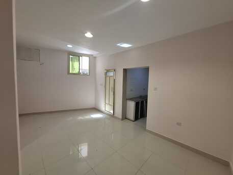 Salmaniya, Apartments, Flats, Houses & Villas, BHD 150/month,  Studio,  Semi-Furnished Studio Flat For Rent In Salmaniya
