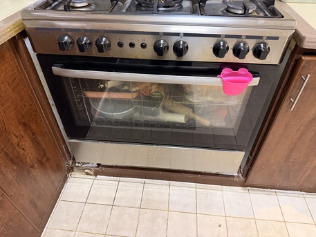Al Malaz, Appliances, SAR 750,  Nikai U6090 5 Burners Free Standing Gas Cooker 60x90cm Black