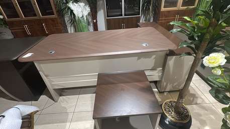Jeddah, Furniture, Brand New Wooden Premium Quality Of Office Furniture Available