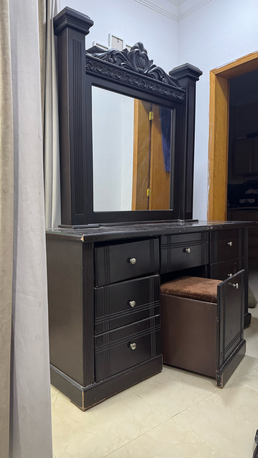 Madinat Al Ummal, Furniture, **FREE** Dressing Table