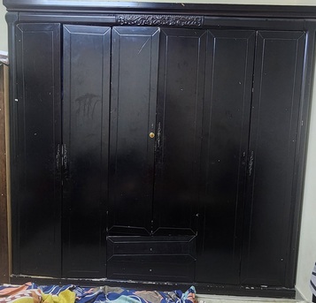 Al Wizarat, Furniture, SAR 650,  Wardrobe 6 Doors, King Size Bed With Mattress And Mirror