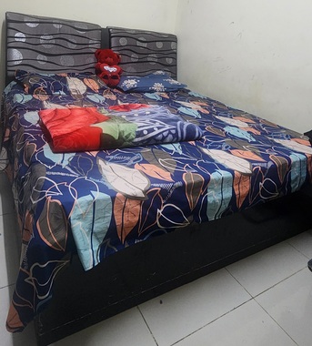 Al Wizarat, Furniture, SAR 650,  Wardrobe 6 Doors, King Size Bed With Mattress And Mirror