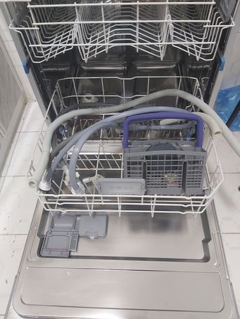 Dammam, Household Items, SAR 500,  Dishwasher Beco Brand  220 V  Five Programs + Metal Base Equipped With Wheels + Water Fill