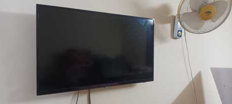 Jeddah, Furniture, SAR 500,  Turkish Carpet, Samsung Smart Tv (42 Inch) 500/-SAR