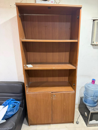 Dammam, Appliances, SAR 10,  OFFICE TABLE Chairs Meeting Table Items FOR SALE