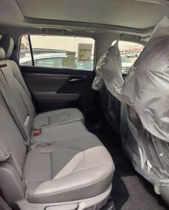 Jubail, Vehicles, Cars & Trucks , SAR 155000,  Toyota Highlander,  2025,  Automatic,  2000 KM,   GLE  ( Only
