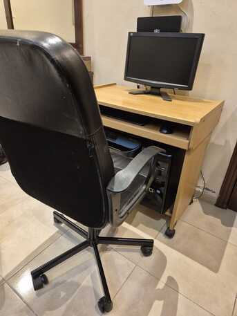 Jeddah, Computers, SAR 1100,  Complete Desktop Setup: PC, Monitor, Printer, Speakers, Keyboard, Mouse, & Chair