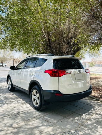 Riyadh, Vehicles, Cars & Trucks , SAR 43000,  Toyota RAV4,  2014,  Automatic,  348000 KM,    MODEL FULL OPTION 4x4 NEAT CAR FOR SALE