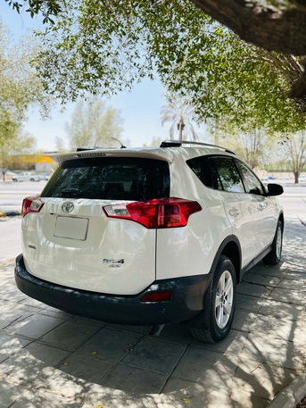 Riyadh, Vehicles, Cars & Trucks , SAR 43000,  Toyota RAV4,  2014,  Automatic,  348000 KM,    MODEL FULL OPTION 4x4 NEAT CAR FOR SALE