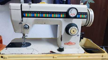 Jubail, Appliances, SAR 550,  ELECTRIC SEWING MACHINE WITH TABLE & ACCESSORIES (110 VOLT)