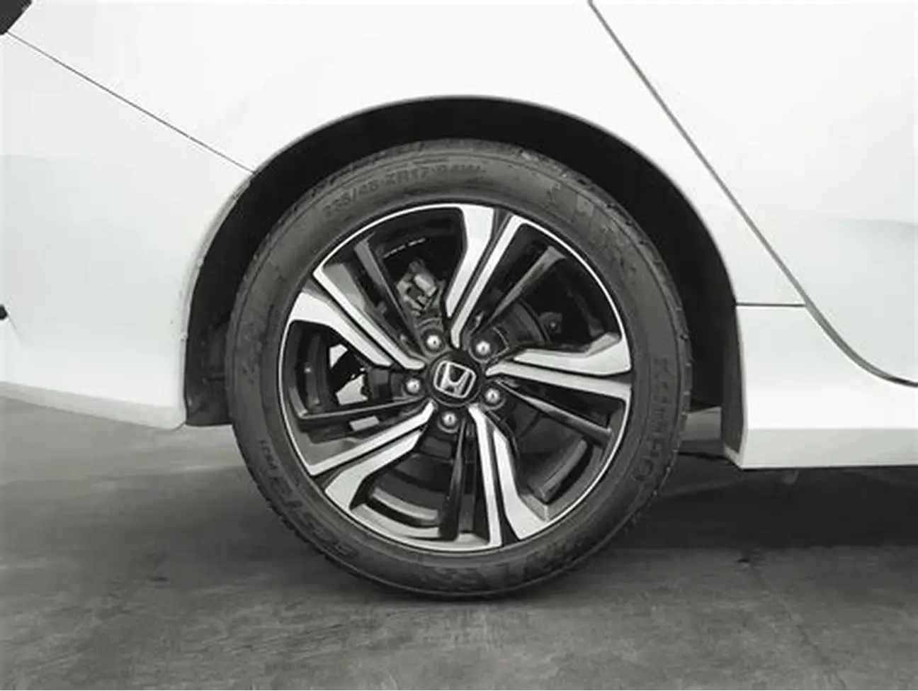 Umm Al Hassam, Auto Parts, BHD 450,  Honda Civic LX Sports 2019 Stock Alloys