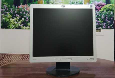 Dammam, Computers, SAR 30,  2.1 Speakers And 3 Monitors For Sale