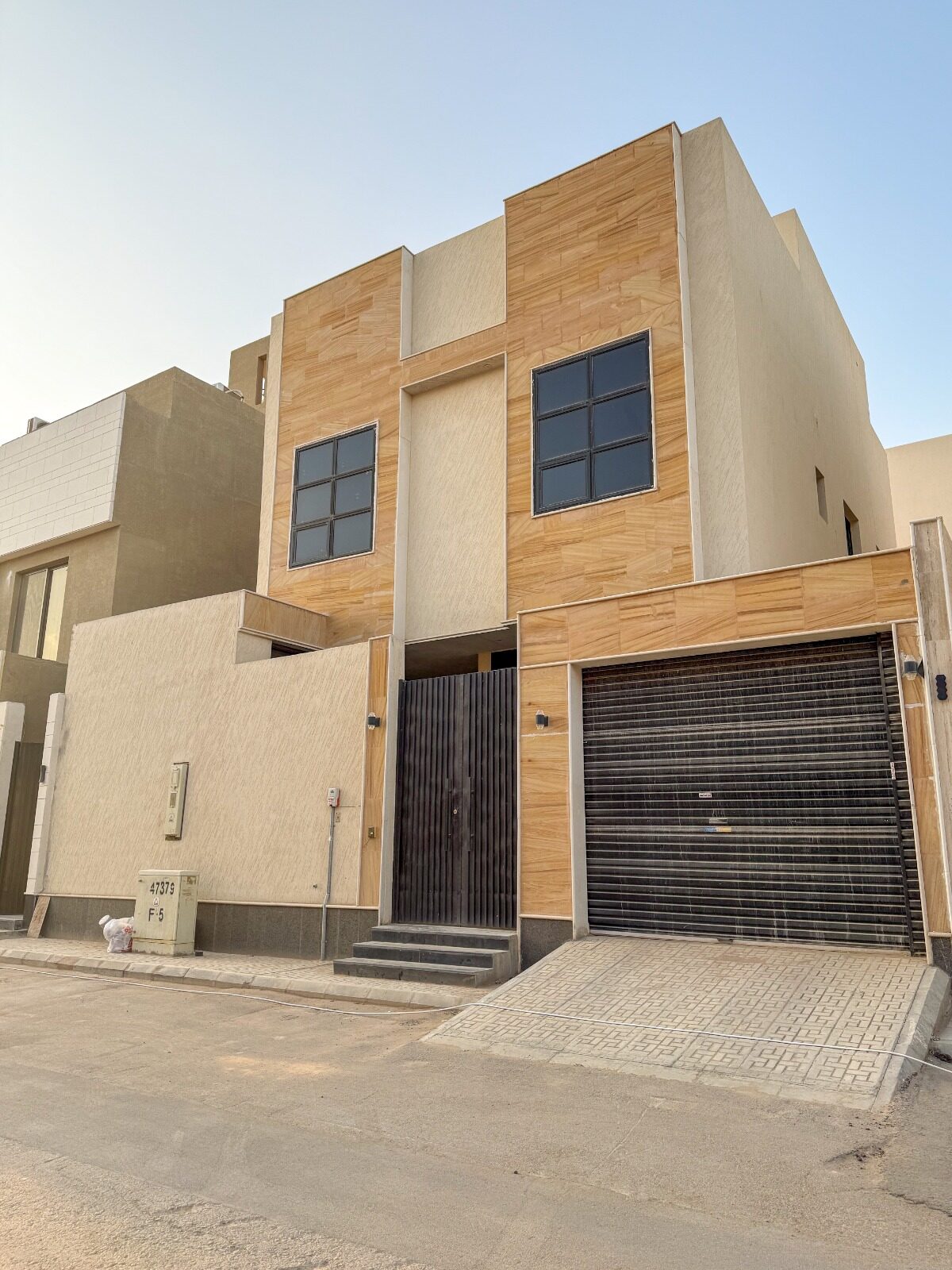 Al Qadisiyah, Villas, SAR 100000,  200 Sq. Meter,  Villa For Rent (3 Floors / 3 Bedrooms / 5 Bathrooms / Full Kitchen)