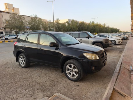 Al Aziziyah, Vehicles, Cars & Trucks , SAR 30000,  Toyota RAV4,  2010,  Automatic,  299000 KM,    Full Option  4WD