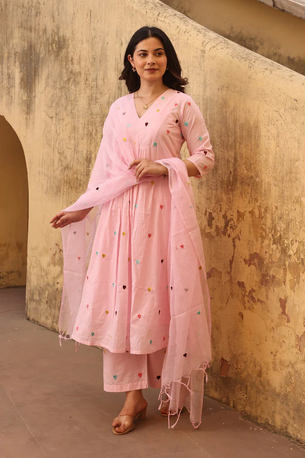 New Delhi, Clothing & Accessories, INR 4999,  Traditional Indian Suit With Pockets &ndash; Stylish Straight Suit Sets At Asrumo