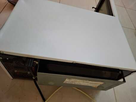 Riyadh, Household Items, SAR 830,  Simfer 5-Burner Gas Cooker With Oven And Samsung Microwave Oven