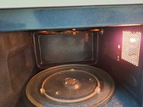 Riyadh, Household Items, SAR 830,  Simfer 5-Burner Gas Cooker With Oven And Samsung Microwave Oven