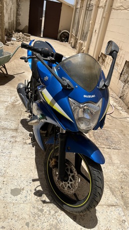 Jeddah, Motorcycles, SAR 3000,  SUZUKI GXR Blue 2016