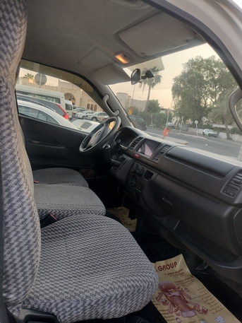 Manama, Vehicles, Cars & Trucks , Toyota Hi-Ace,  2015,  Manual,  300000 KM,   Toyota Hiace Passenger