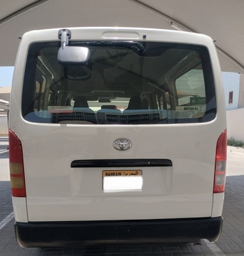Manama, Vehicles, Cars & Trucks , Toyota Hi-Ace,  2015,  Manual,  300000 KM,   Toyota Hiace Passenger