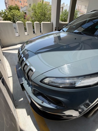 Manama, Vehicles, Cars & Trucks , BHD 4000,  Jeep Cherokee,  2015,  Automatic,  94000 KM,  FOR SALE |   Limited