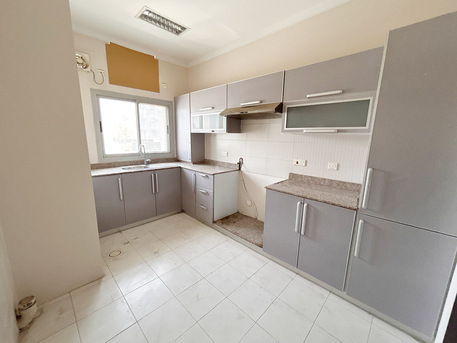 Jidhafs, Apartments, Flats, Houses & Villas, BHD 200/month,  2 BR,  95 Sq. Meter,  2BHK Apartment In Jabalat Habishi