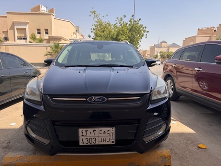 Riyadh, Vehicles, Cars & Trucks , SAR 35000,  Ford Escape,  2015,  Automatic,  96000 KM,    Black Color Excellent Condition