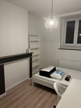 Brussels, Rooms for Rent, EUR 665/month,  Furnished,  Room For Girl