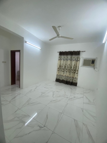 Manama, Apartments, Flats, Houses & Villas, BHD 170/year,  1 BR,  Apartment For Rent In Rus Ruman 1bhk Semi Furnished With Electricity