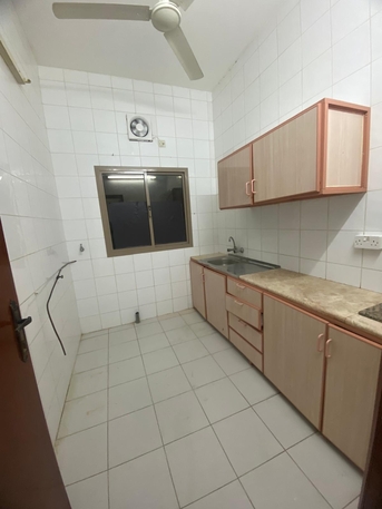 Manama, Apartments, Flats, Houses & Villas, BHD 170/year,  1 BR,  Apartment For Rent In Rus Ruman 1bhk Semi Furnished With Electricity