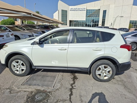 Al Jubail Al Balad, Vehicles, Cars & Trucks , SAR 49000,  Toyota RAV4,  2015,  Automatic,  157000 KM,  Jubilee Alballad