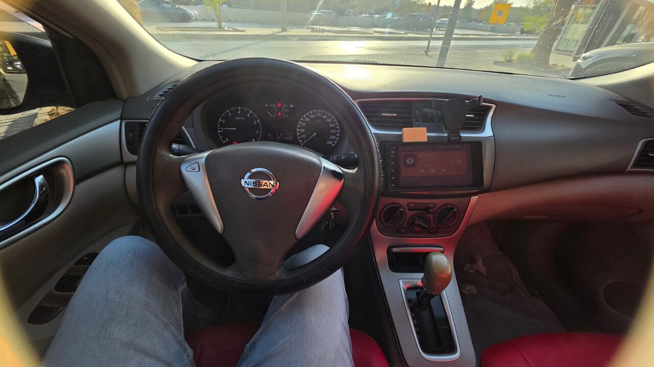 Riyadh, Vehicles, Cars & Trucks , SAR 26,  Nissan Sentra,  2015,  Automatic,  300000 KM,    For Sale