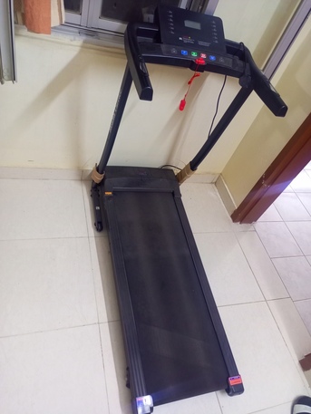 Riyadh, Sporting Goods, SAR 1000,  Selling My New Treadmill Foldable New Model Indoor Use