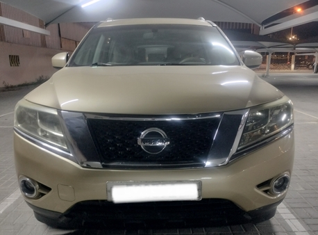 Manama, Vehicles, Cars & Trucks , Nissan Pathfinder,  2013,  Automatic,  100000 KM,