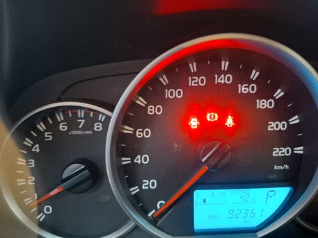 Riyadh, Vehicles, Cars & Trucks , SAR 65000,  Toyota RAV4,  2017,  Automatic,  92361 KM,    (4WD) &ndash; SINGLE OWNER &ndash; LOW MILEAGE &ndash; TOYOTA AGENCY MAINTAINED