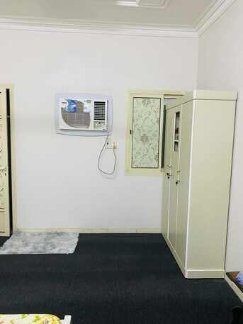 Al Thuqbah, Villas, SAR 1000,  Furnished,  One Room Vacant In 2 Bedrooms Apartment With Personal Bath