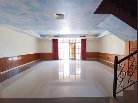 Salmaniya, Villas, BHD 550,  250 Sq. Meter,  Salmaniya Area 3 Bedroom Villa Available For Rent