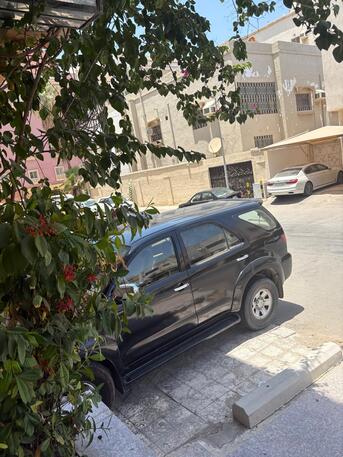 Jeddah, Vehicles, Cars & Trucks , SAR 22000,  Toyota Fortuner TRD,  2011,  Automatic,  300000 KM,  Toyota Fortuner  - 0556669156