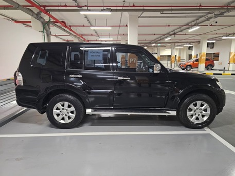 Adliya, Vehicles, Cars & Trucks , BHD 3400,  Mitsubishi Pajero,  2016,  Automatic,  170000 KM,    GLS - 170K KM Only - Original Paint - 3400 BD