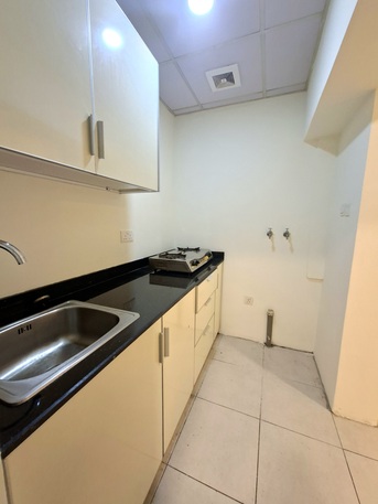 Hoora, Apartments, Flats, Houses & Villas, BHD 130/month,  Studio,  Semi Furnished Bright Studio Flat With Ewa In Hoora,Neat & Clean Flat @ 35547951