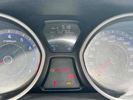 Jeddah, Vehicles, Cars & Trucks , SAR 17500,  Hyundai Elantra,  2014,  Manual,  765000 KM,  Arabic Speaker