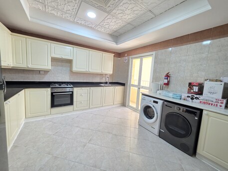 Juffair, Apartments, Flats, Houses & Villas, BHD 420/month,  Furnished,  2 BR,  Spacious 2 Bhk | Gas Connection | Closed Kitchen | Free Internet | Near Ramez Mall Juffair