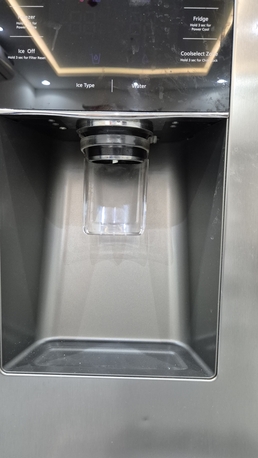 Riyadh, Appliances, SAR 3000,  Samsung Refrigerator Two Doors (28 Cbf)