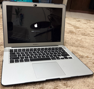 Dammam, Computers, SAR 999,  Macbook Air 13.3 Inch 2014 Model