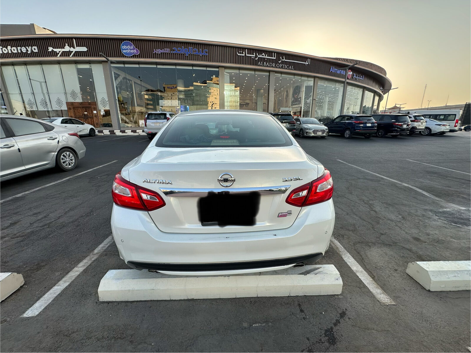 Jeddah, Vehicles, Cars & Trucks , SAR 42000,  Nissan Altima,  2017,  Automatic,  211000 KM,    SL 3.5